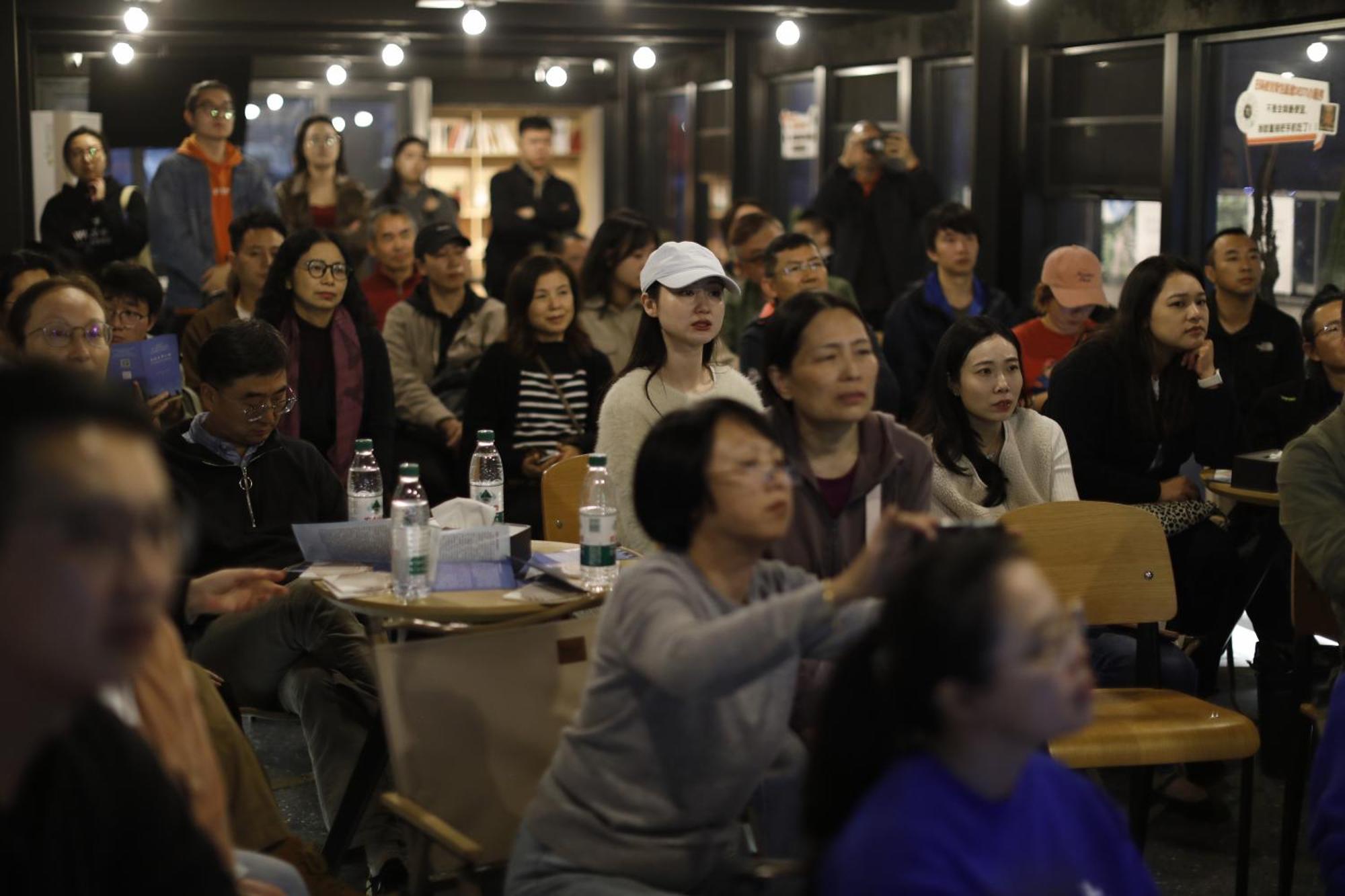 Chengdu Desti Youth Park Hostel Taikooli Dış mekan fotoğraf